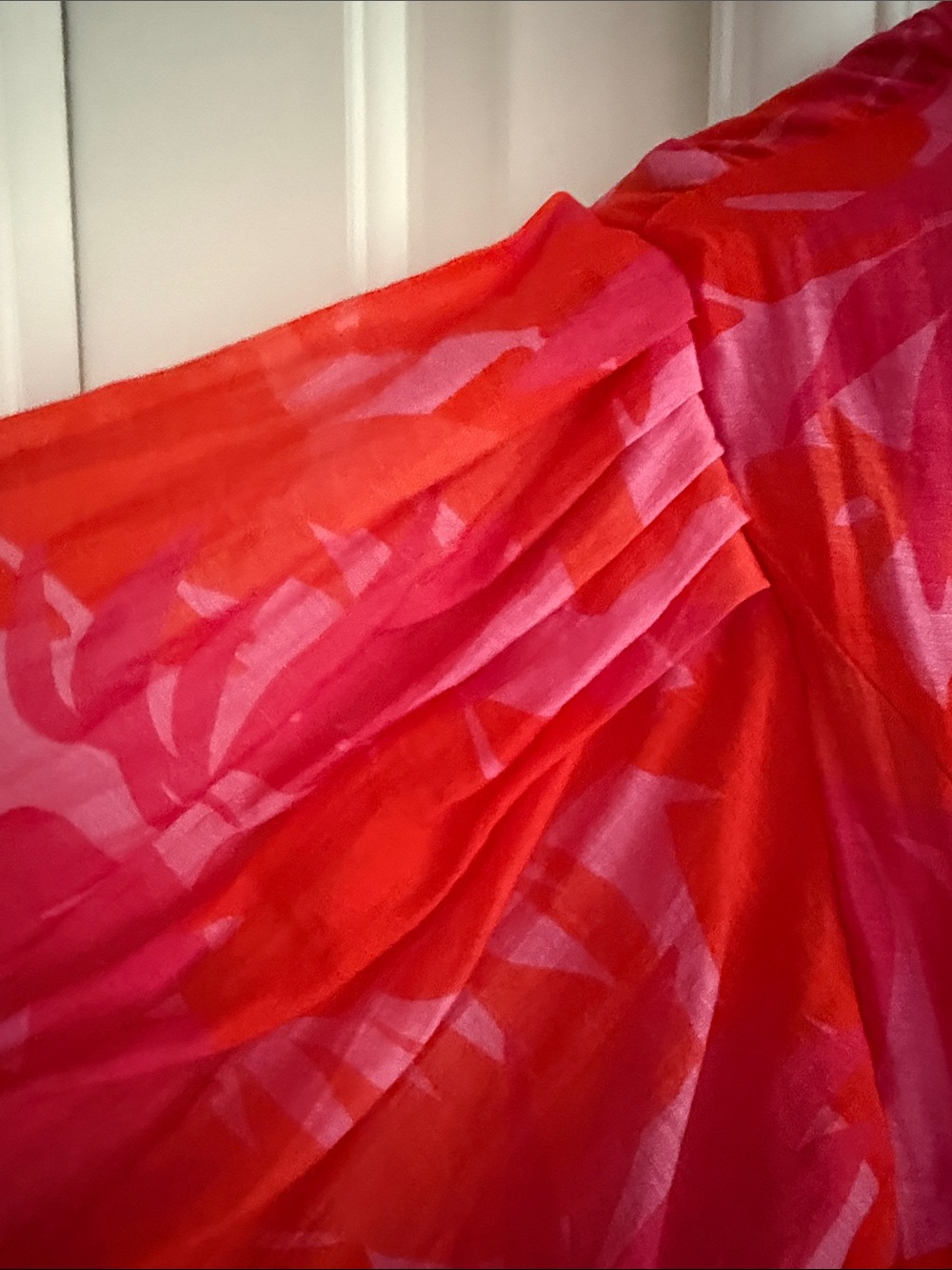 Chocklate Vibrant Pink & Red Puff-Sleeve V-Neck Dress - Picture 6 of 6